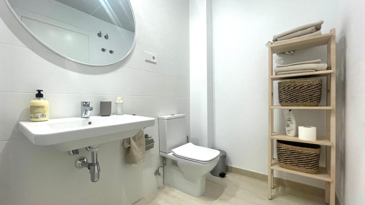 Apartamento Malaga Beach, 2A Lägenhet Exteriör bild